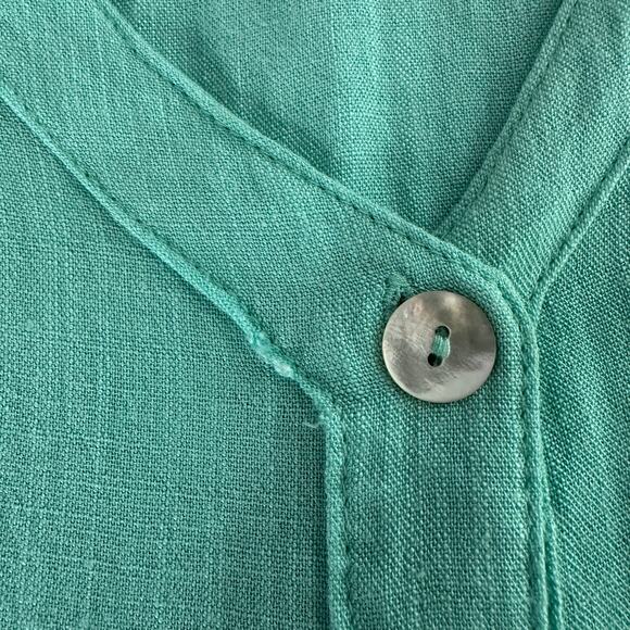 Entro Blue Ruffle Button Front Top Women's Plus Size 1X‎ Blouse Casual - Picture 3 of 8